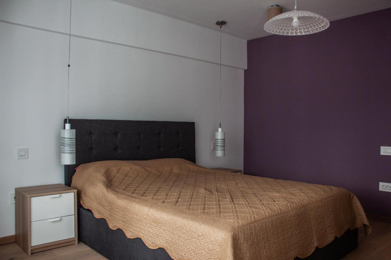 Eurocomfort Apartments เปียตราเนียมซ์ ภายนอก รูปภาพ